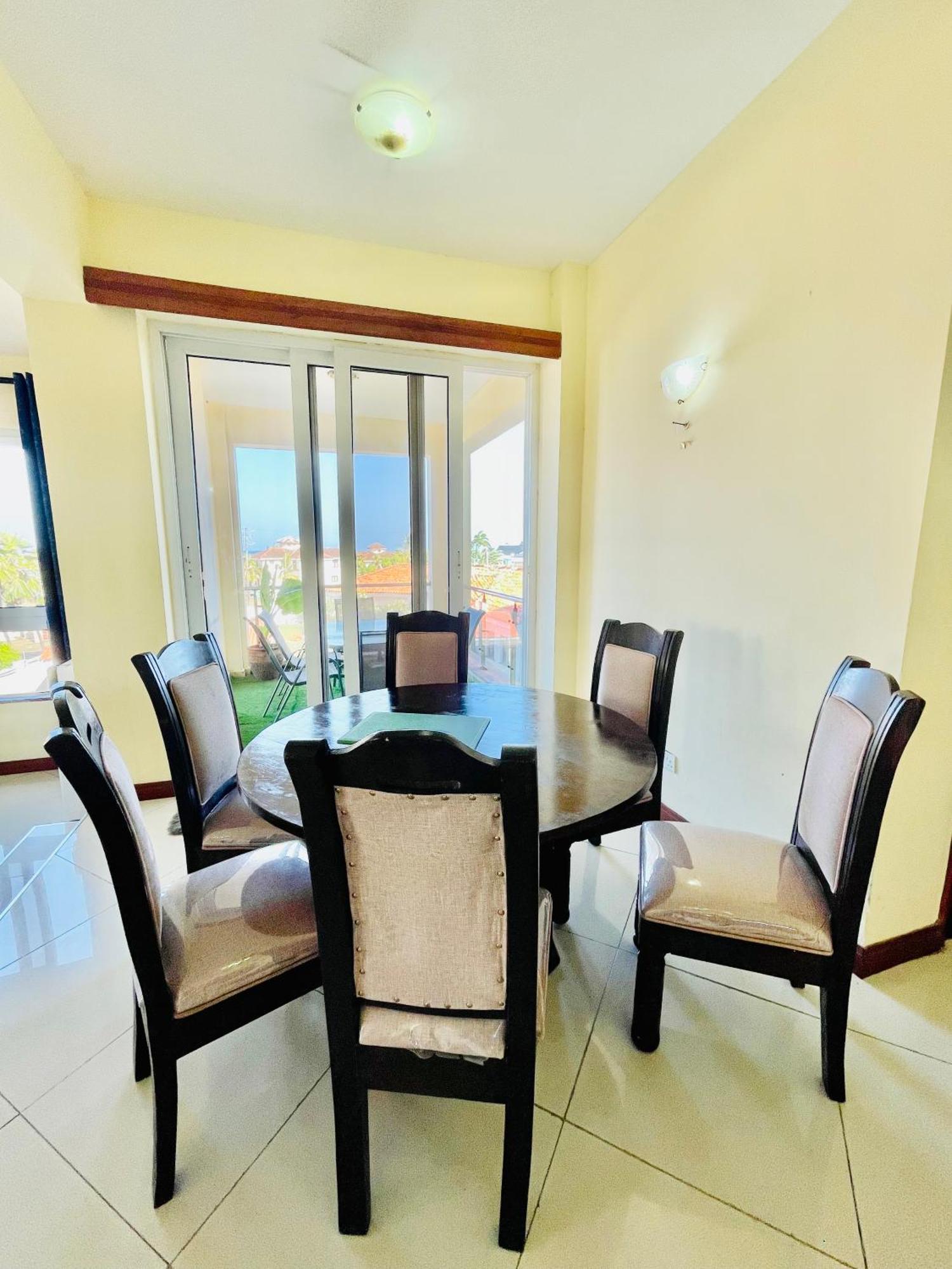 לינה וארוחת בוקר מומבסה Elna'S Nyali - Work & Unwind - Pool, Sea Views, Ac & Fast Wi-Fi מראה חיצוני תמונה