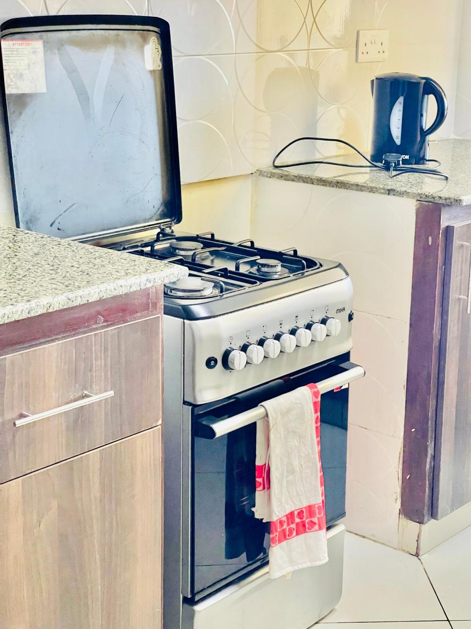 לינה וארוחת בוקר מומבסה Elna'S Nyali - Work & Unwind - Pool, Sea Views, Ac & Fast Wi-Fi מראה חיצוני תמונה