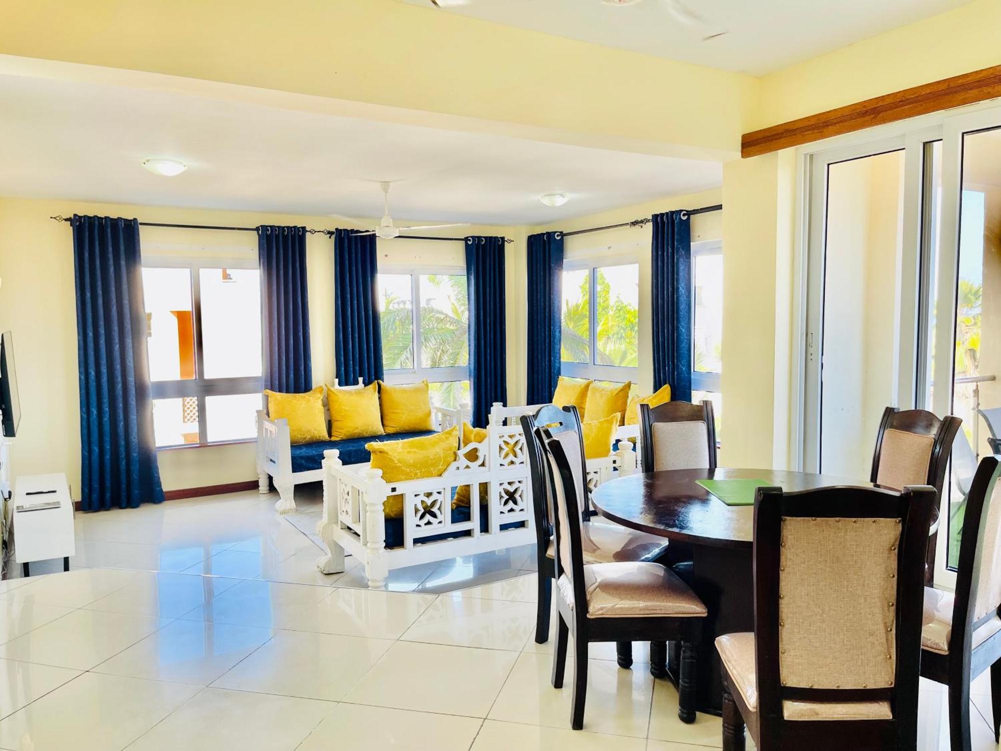 לינה וארוחת בוקר מומבסה Elna'S Nyali - Work & Unwind - Pool, Sea Views, Ac & Fast Wi-Fi מראה חיצוני תמונה