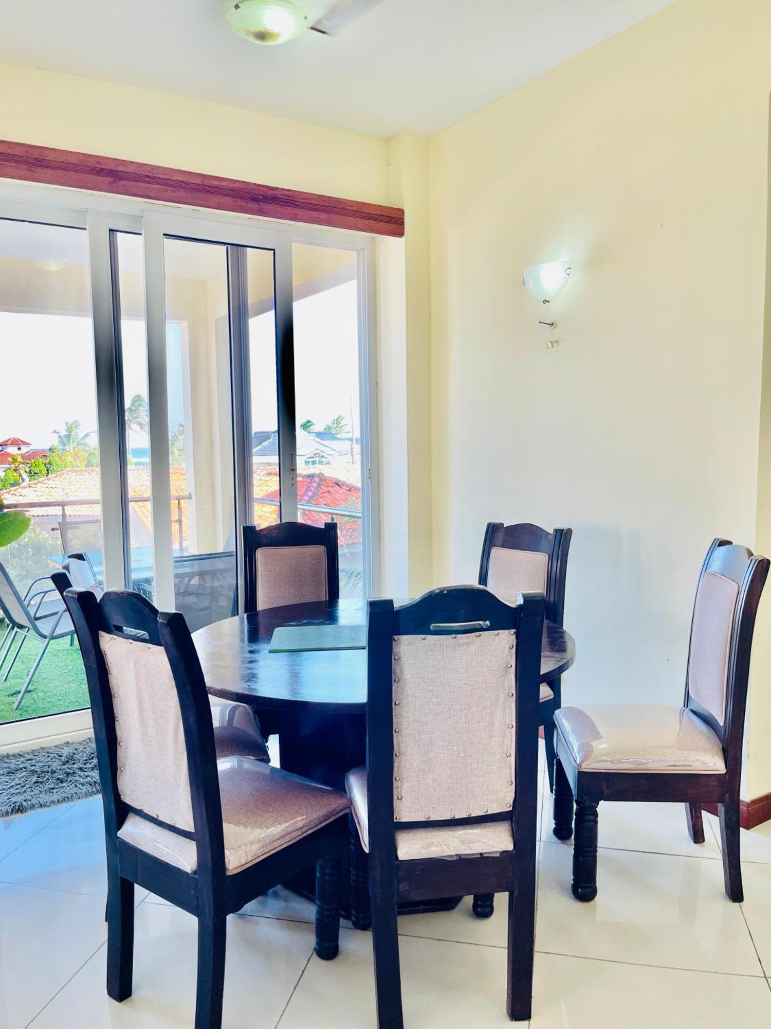 לינה וארוחת בוקר מומבסה Elna'S Nyali - Work & Unwind - Pool, Sea Views, Ac & Fast Wi-Fi מראה חיצוני תמונה