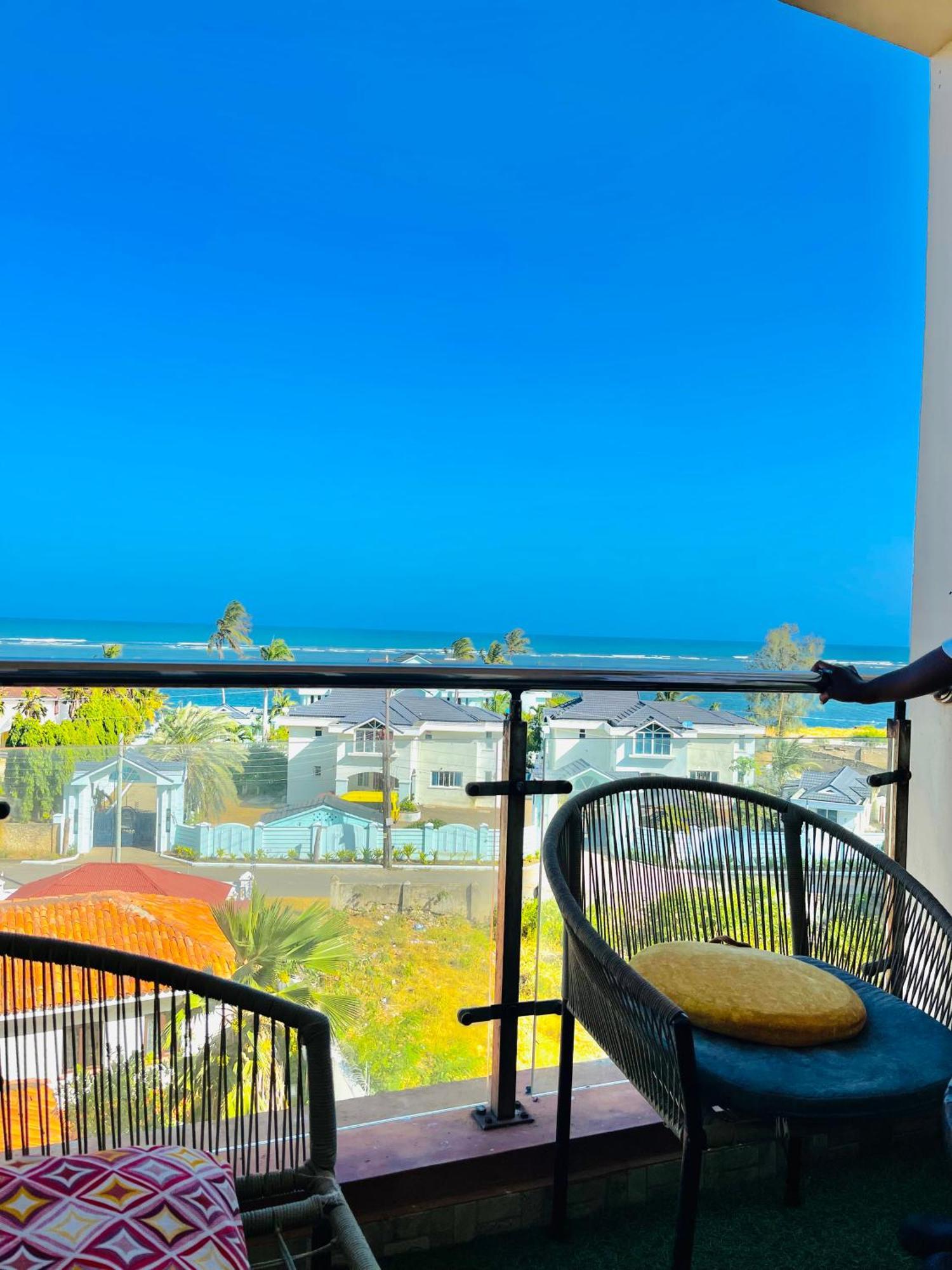 לינה וארוחת בוקר מומבסה Elna'S Nyali - Work & Unwind - Pool, Sea Views, Ac & Fast Wi-Fi מראה חיצוני תמונה