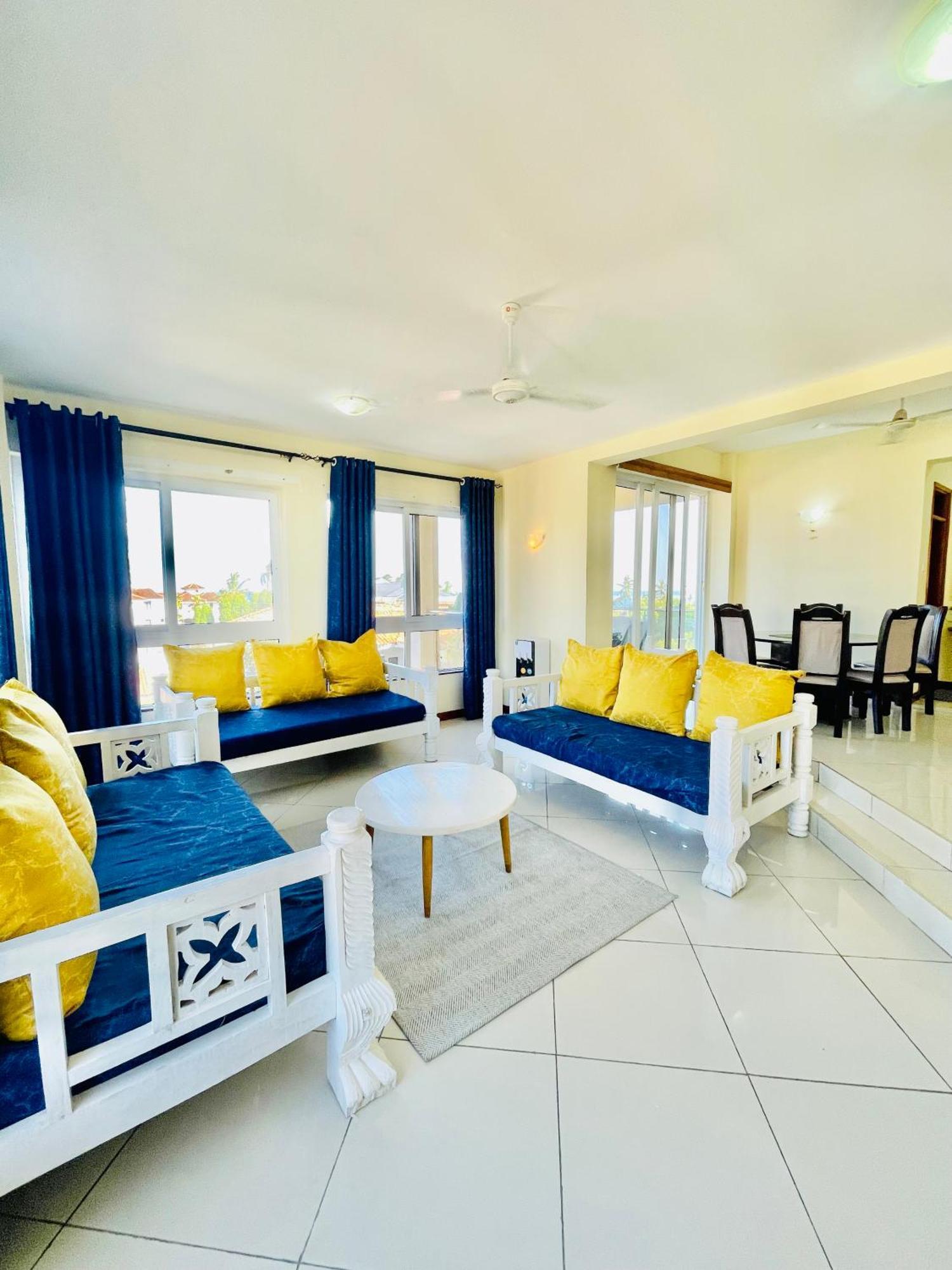 לינה וארוחת בוקר מומבסה Elna'S Nyali - Work & Unwind - Pool, Sea Views, Ac & Fast Wi-Fi מראה חיצוני תמונה