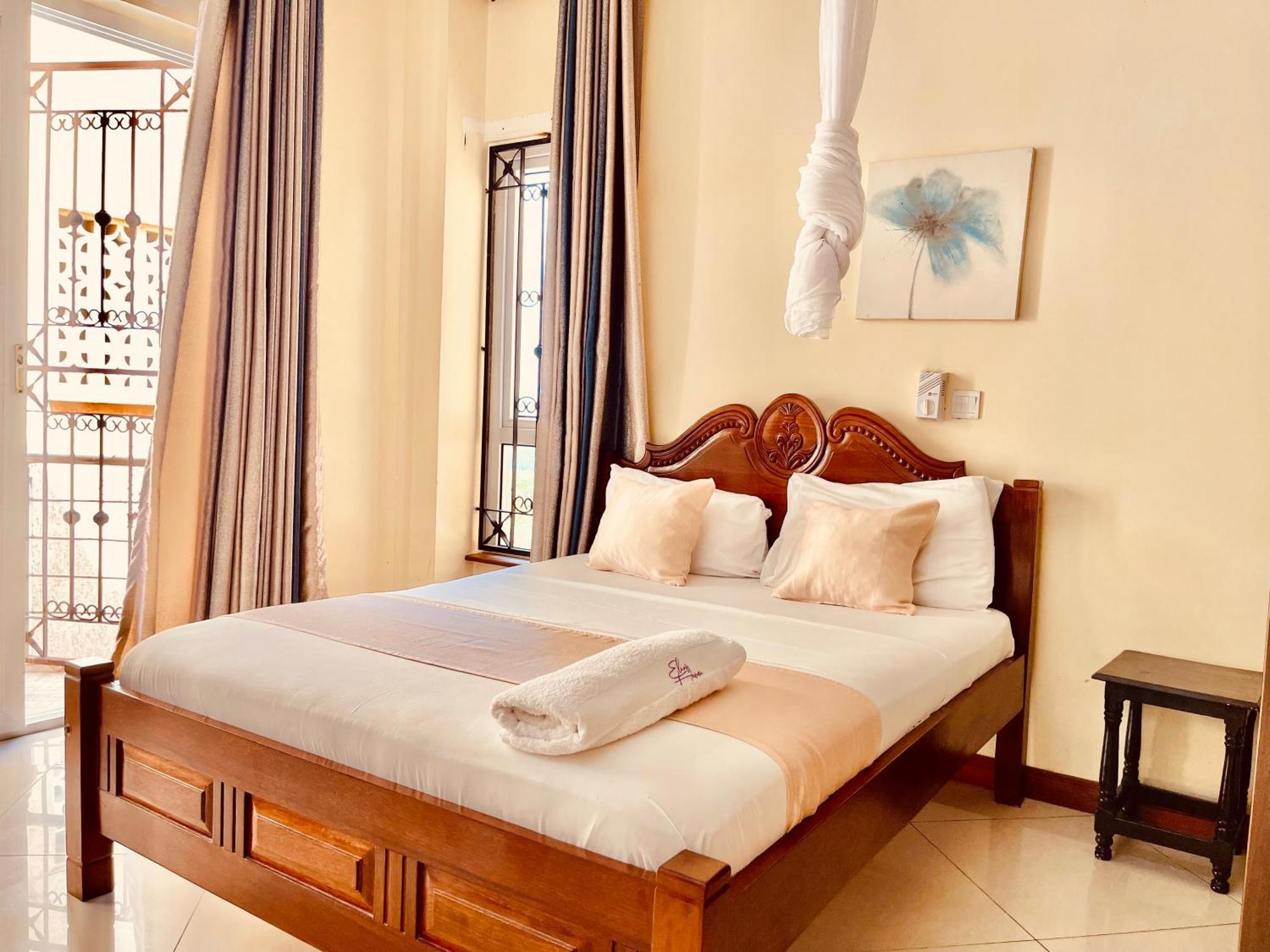 לינה וארוחת בוקר מומבסה Elna'S Nyali - Work & Unwind - Pool, Sea Views, Ac & Fast Wi-Fi מראה חיצוני תמונה