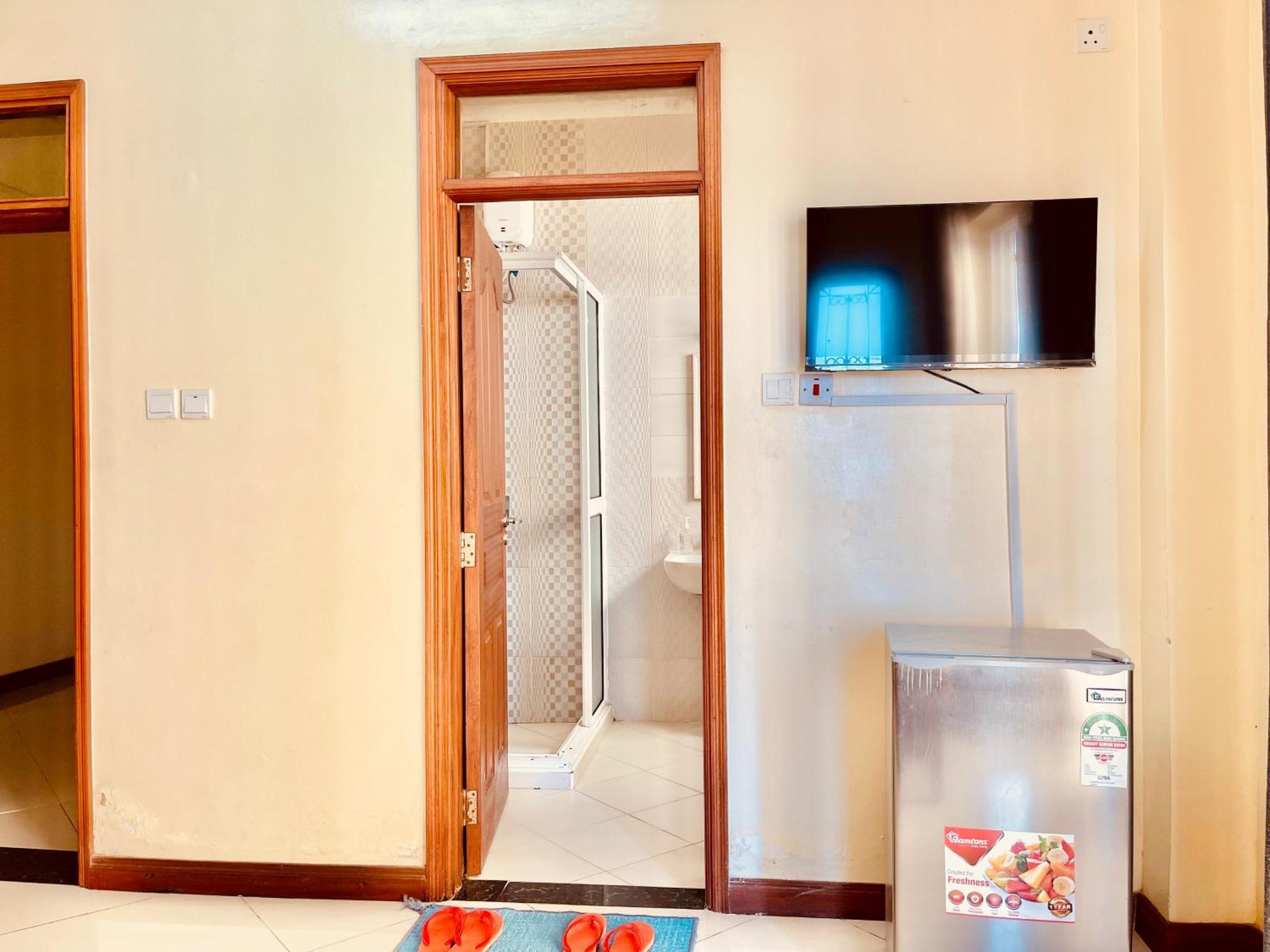 לינה וארוחת בוקר מומבסה Elna'S Nyali - Work & Unwind - Pool, Sea Views, Ac & Fast Wi-Fi מראה חיצוני תמונה